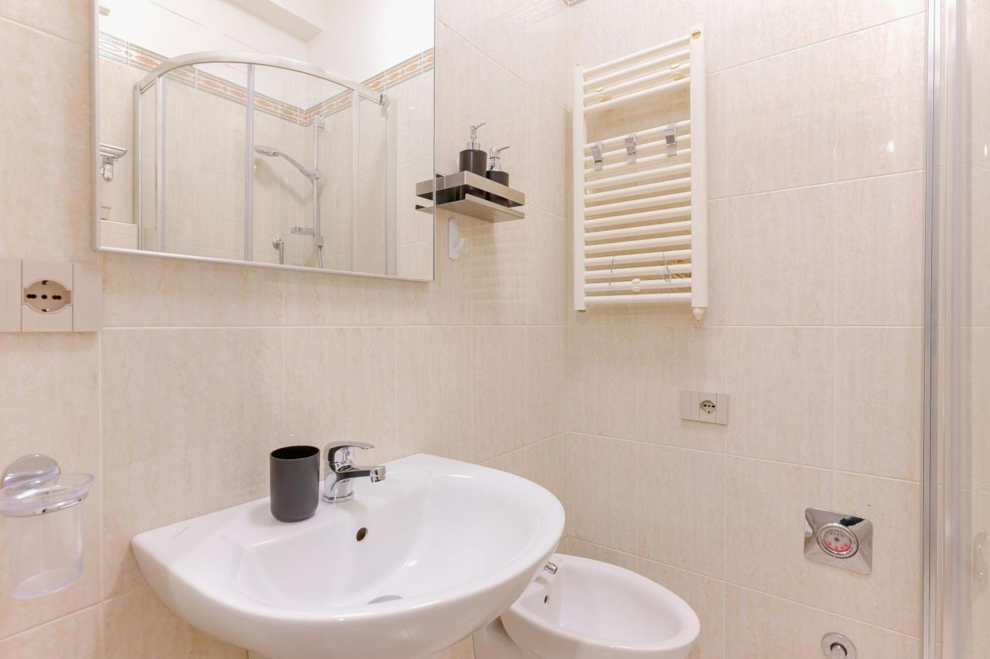 M&M Apartment Болонья Экстерьер фото